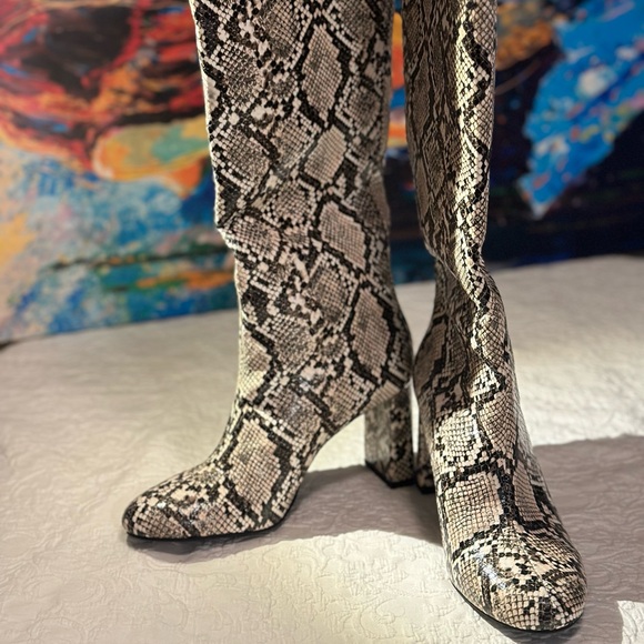 Zara animal print High heeled boots - Picture 4 of 10